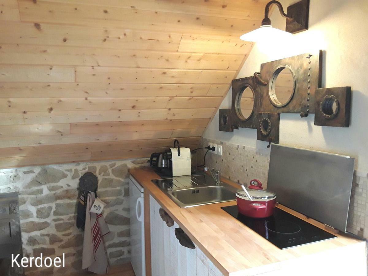 La Grange Aux Lievres, Gites Kerdoel Cleder Экстерьер фото